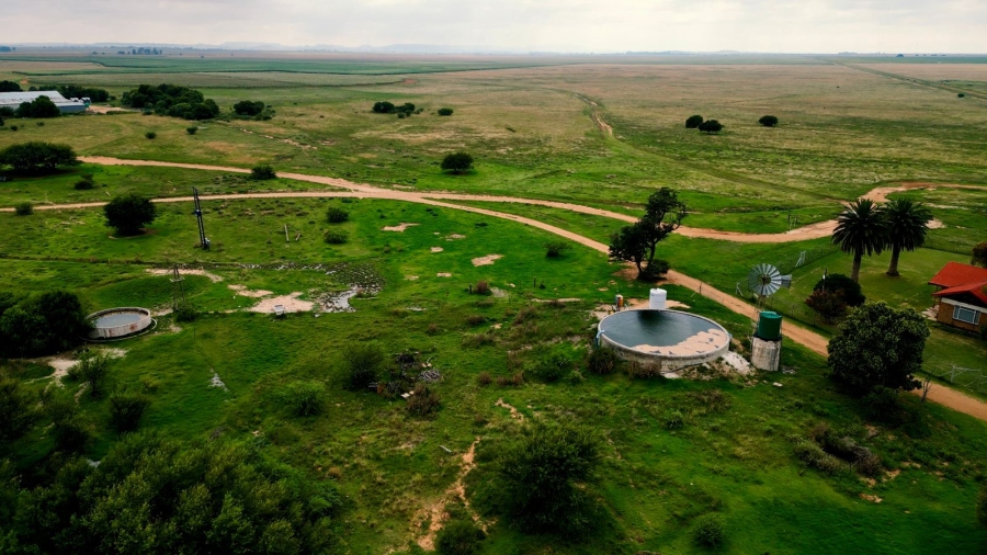 8 Bedroom Property for Sale in Bloemfontein Rural Free State